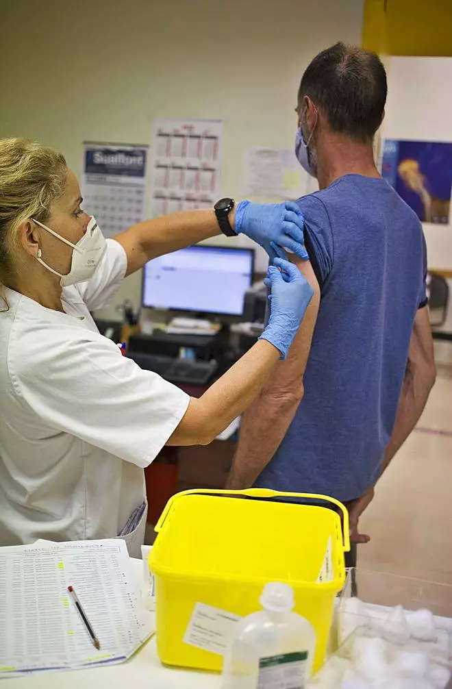 La vacuna de la gripe atrae esta vez a 17.000 ribereños más