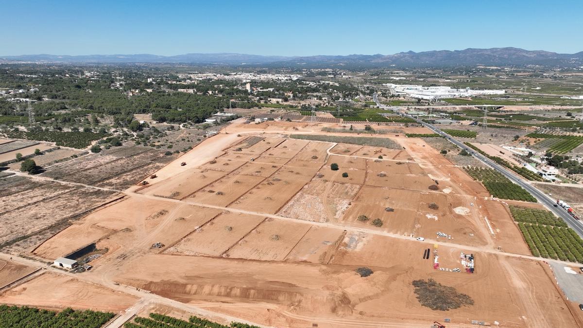 Suelo para naves logísticas en Valencia.