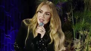 Adele, durante el programa ’Happy Hour with Adele’.