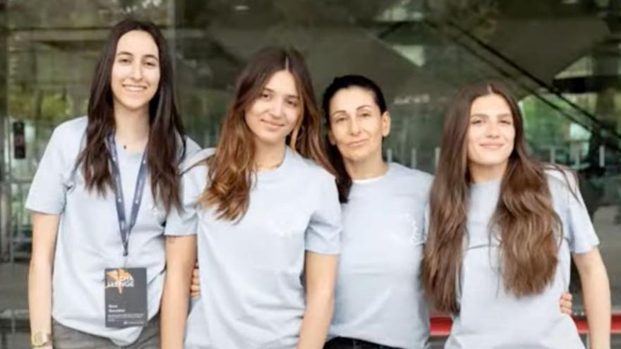 Por la izquierda, Nora González, Estela González, Ana María García y Lola Ribera. | FOTO CEDIDA A LNE