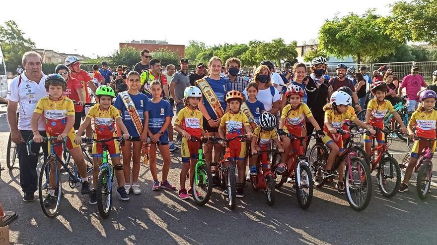 Benicàssim aúna deporte, igualdad, música y diversión en el final de fiesta en honor a Santo Tomás de Villanueva.