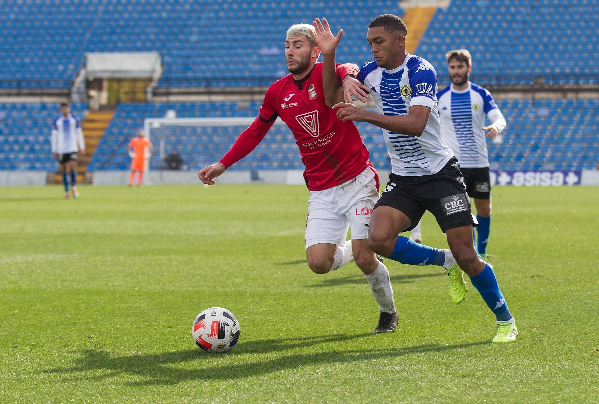 El Hércules vence a La Nucía por 3-1