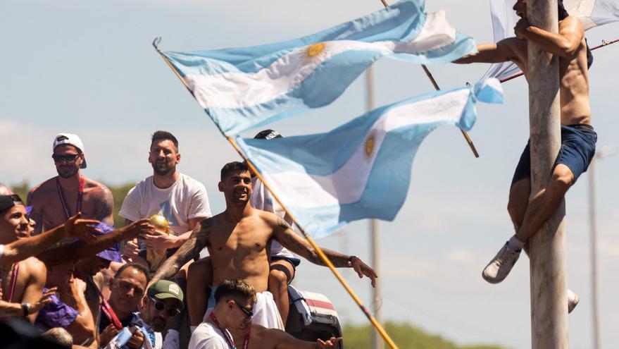Messi descansa a Rosario després de la desenfrenada celebració a Buenos Aires