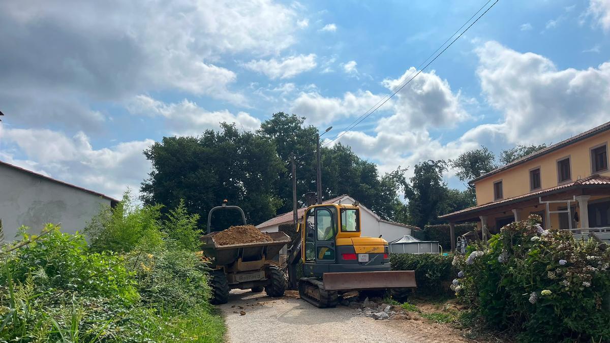Obras de saneamento en Castañeda.