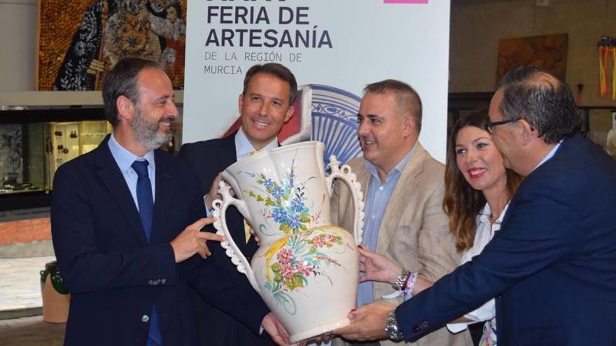 La Feria de Artesanía de Lorca, que se presentó ayer, estrenará las instalaciones de Ifelor.