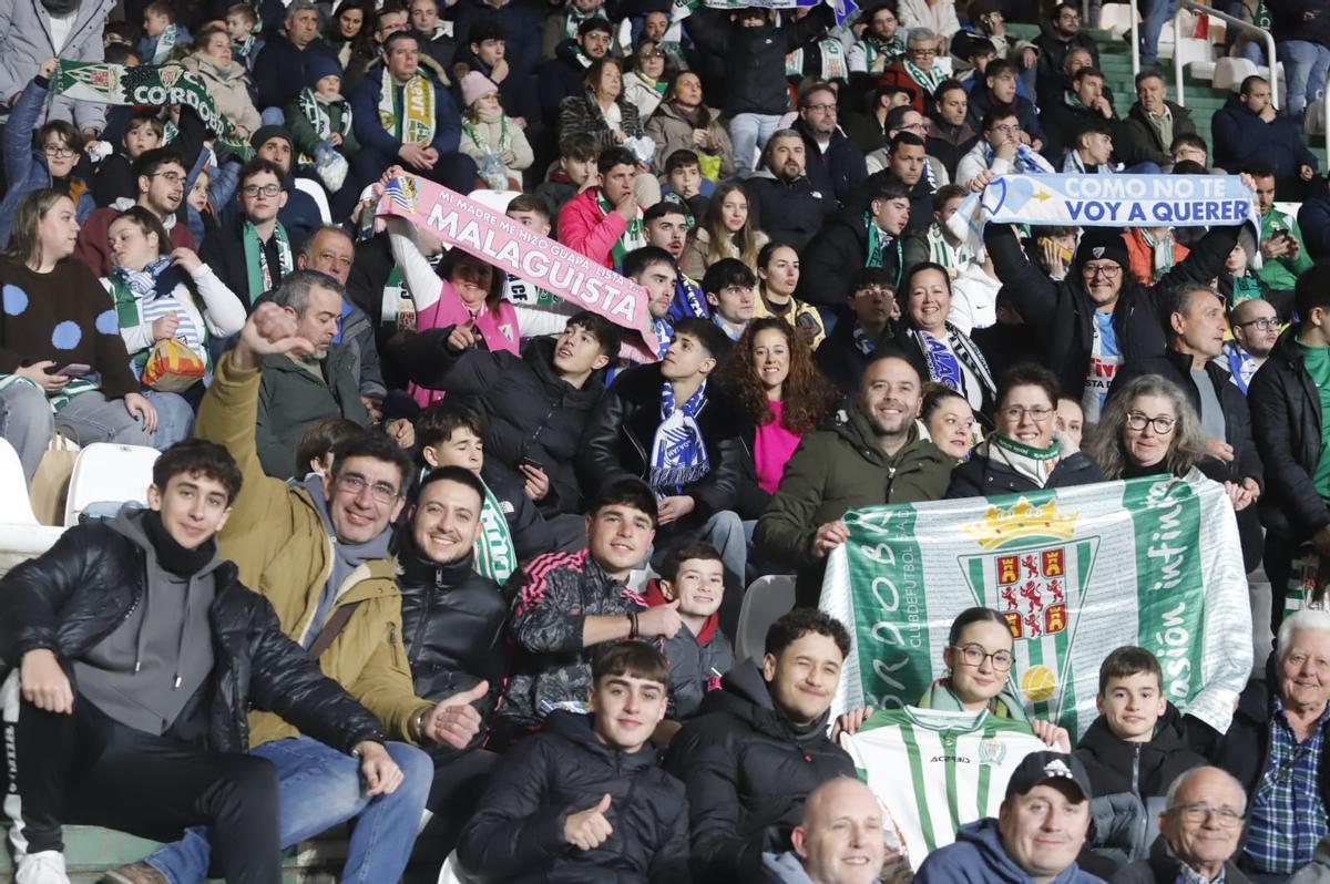 Córdoba CF-Málaga | Las imágenes de la afición en El Arcángel