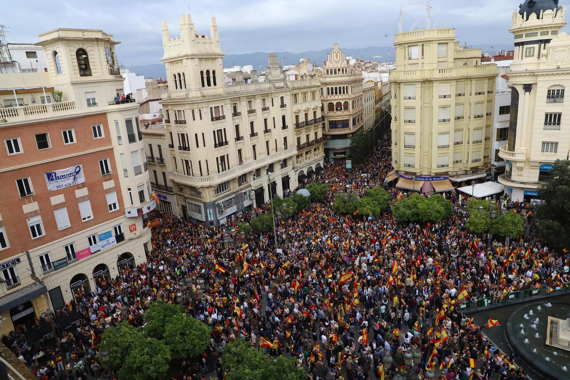 El PP de Córdoba congrega en Las Tendillas a miles de personas contra la amnistía
