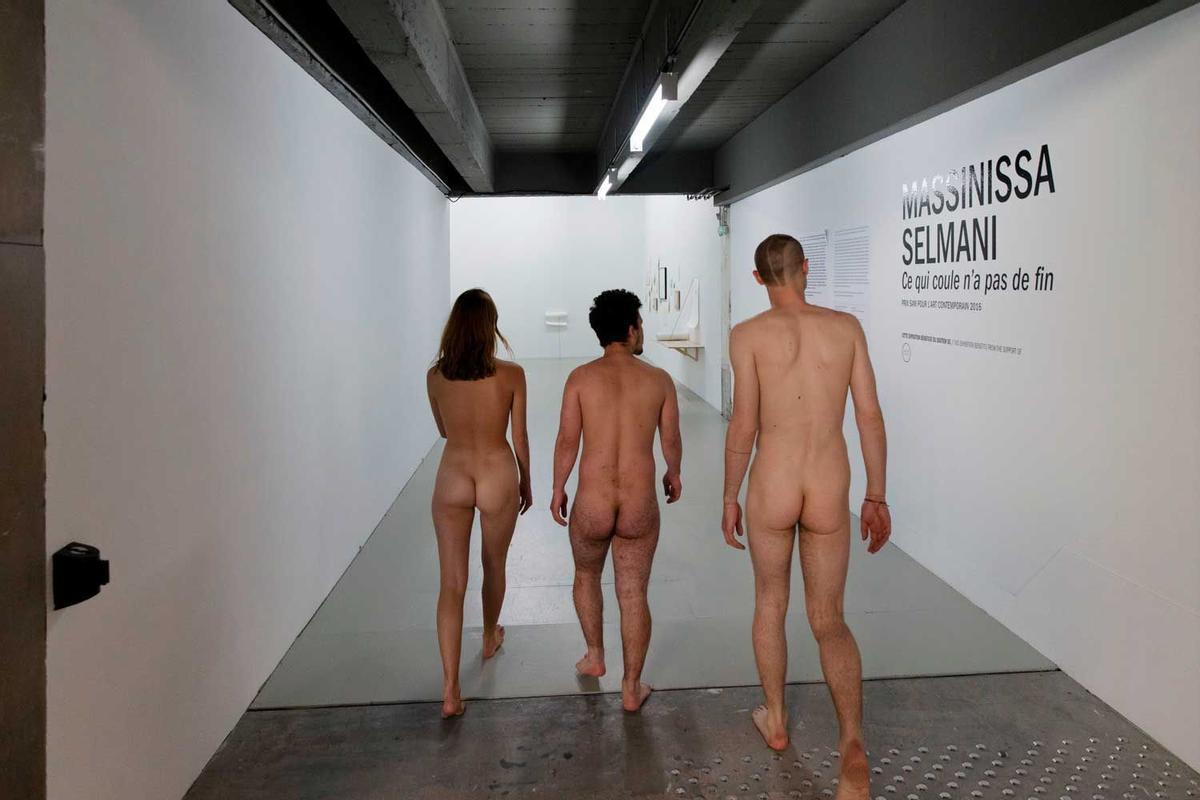 Exposición nudista, Palais de Tokyo, París