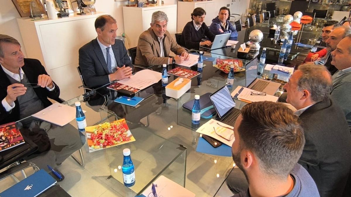 Reunión Dirección General de Deporte en FFCV