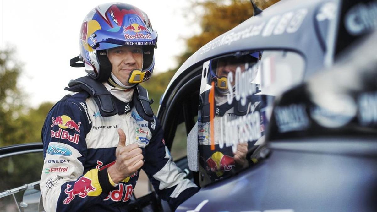 Ogier antes de subirse a su vehículo en Argentina