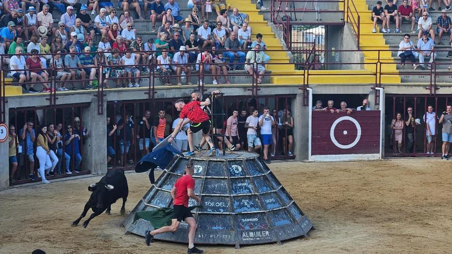 Los actos taurinos se realizan estos días en la plaza de toros, hasta el lunes.