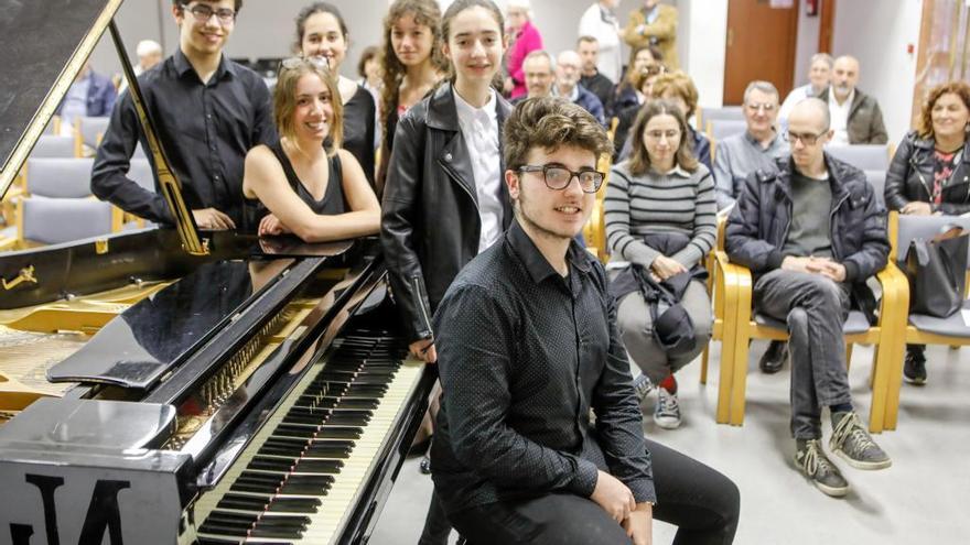 Antiguo concierto de piano de alumnos gijoneses.