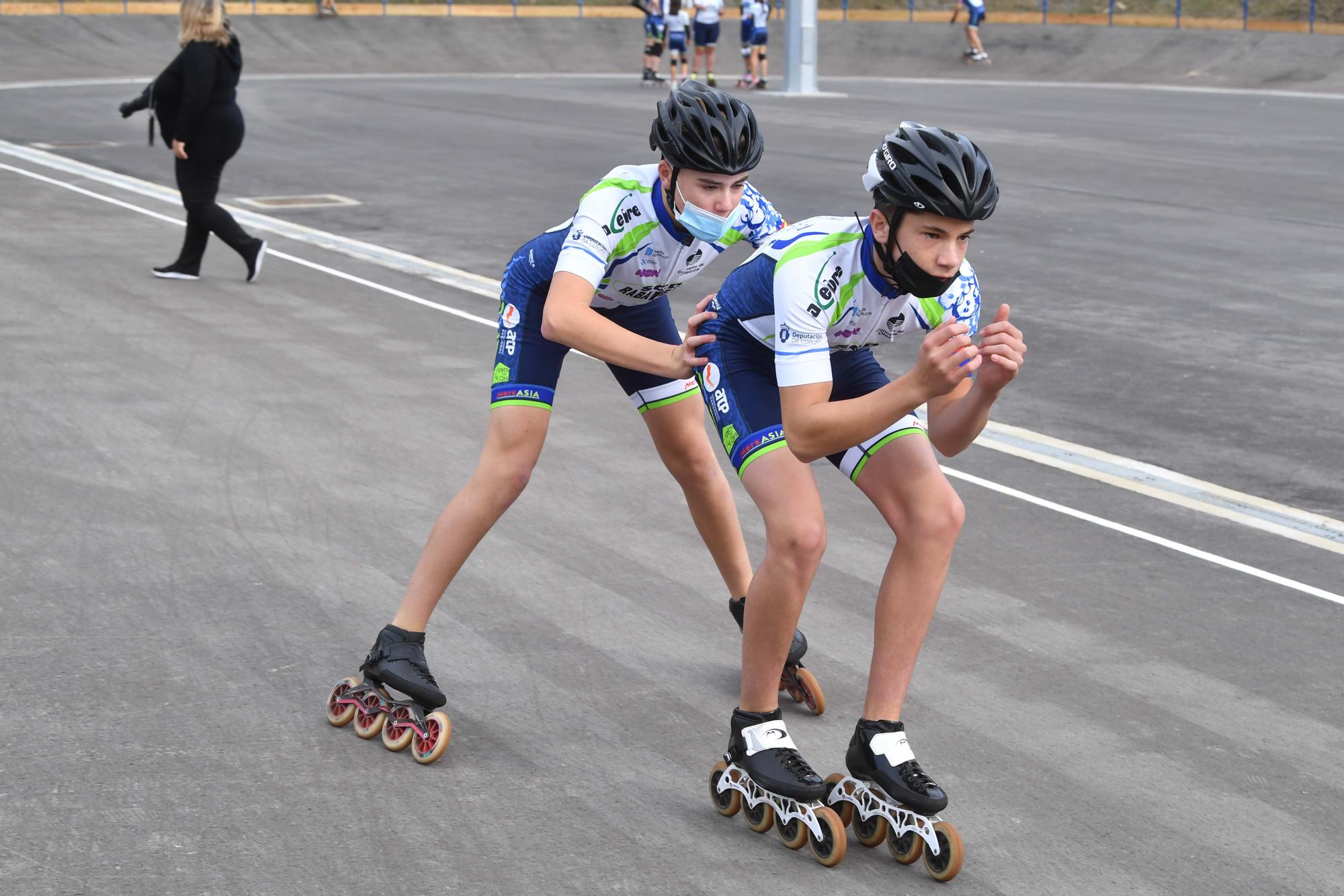 Inauguración de la pista de patinaje de Bastiagueiro