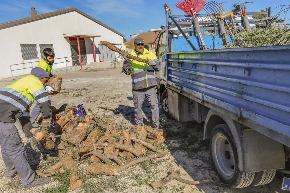 La Generalitat y el Ayuntamiento están trabajando para abrir en septiembre la Escuela Infantil construida y sin estrenar desde 2009 tras la denuncia de la Asociación de Vecinos de San Miguel de Salina