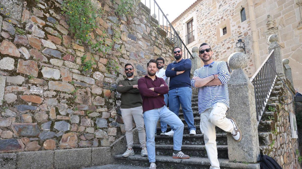Vídeo | "Ser catovi es un sentimiento: tomar unas cervezas en La Conce o subir a La Montaña a ver el atardecer"