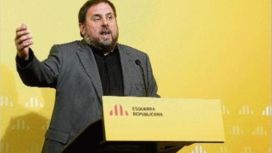 El president d&#039;ERC, Oriol Junqueras, intervenint ahir al Consell Nacional de la formació.