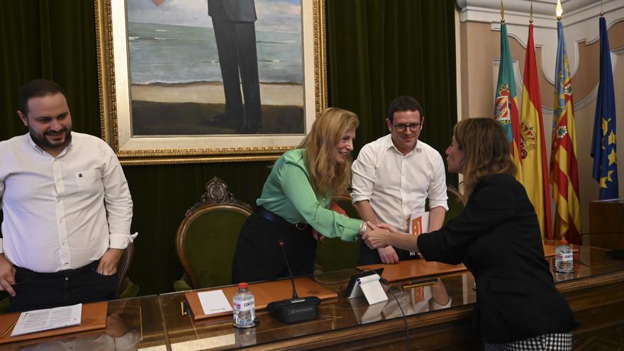 Las emotivas imágenes del último pleno de la legislatura en el Ayuntamiento de Castelló