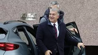 Laporta presenta la dimisión y cede el testigo provisional al vicepresidente Rafa Yuste para buscar la reelección