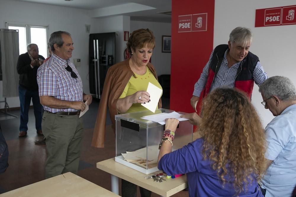 Consulta en el PSOE sobre el acuerdo de gobierno con Podemos