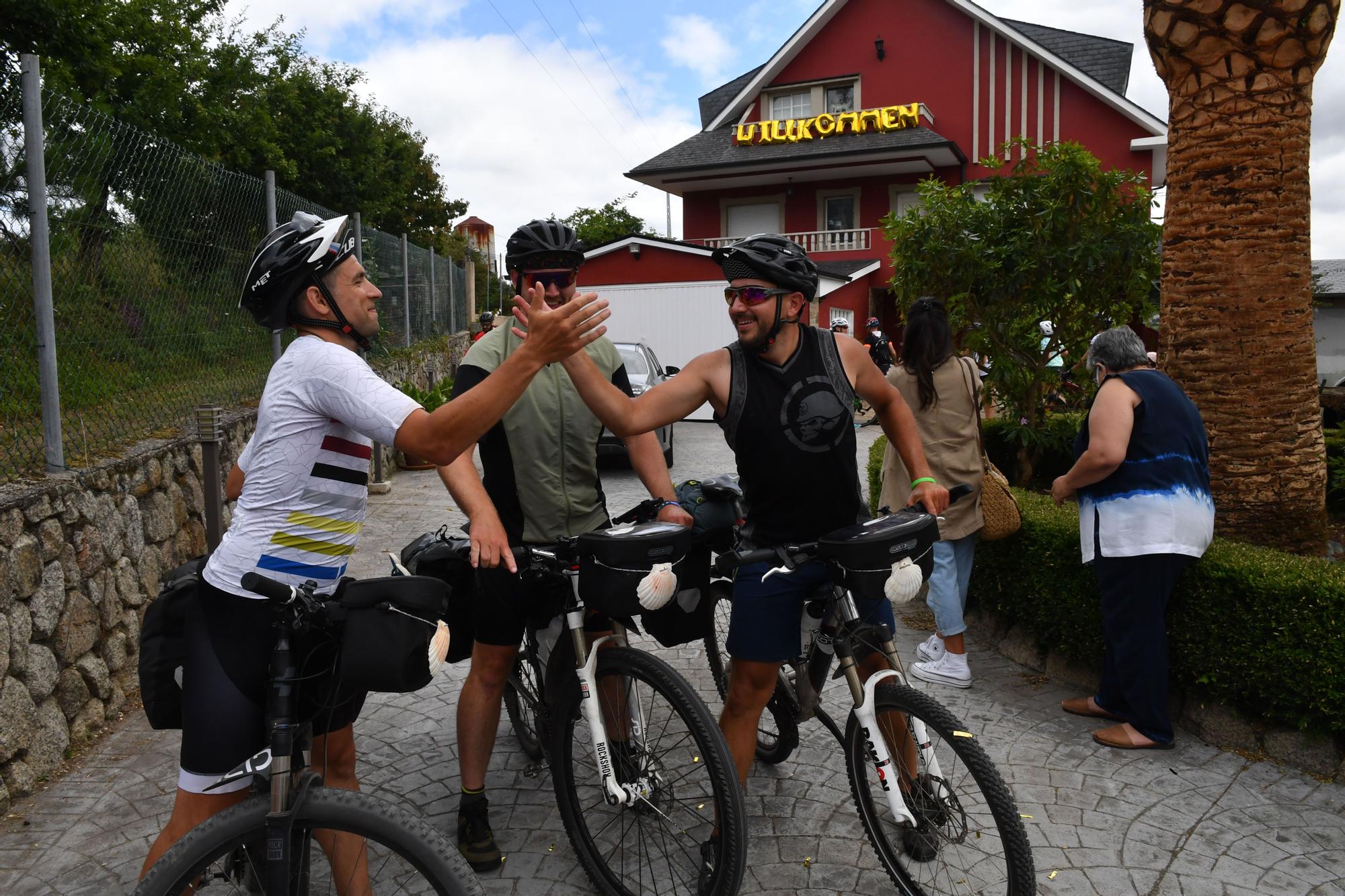 26 días y 2.200 kilómetros en bicicleta después, Ángel llegó a casa