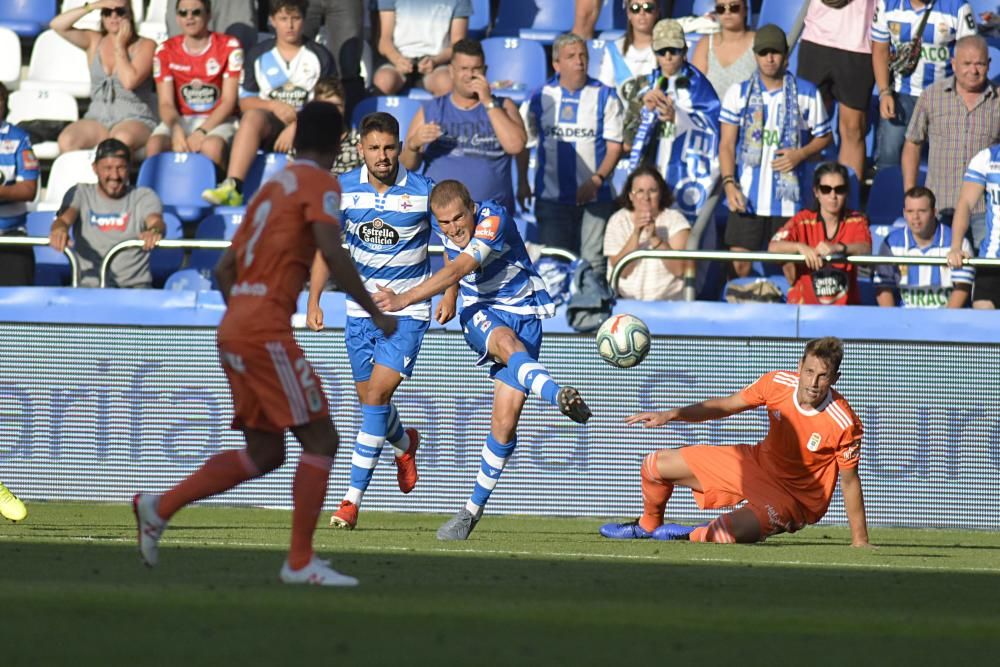 El Dépor le gana al Oviedo sobre la hora