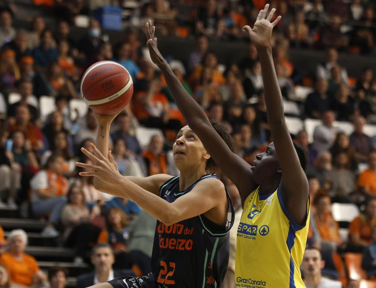 Valencia BC - Spar Gran Canaria de Liga Femenina Endesa de baloncesto Valencia BC - Spar Gran Canaria de Liga Femenina Endesa de baloncesto