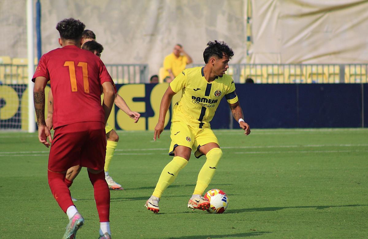 Luis Quintero, delantero colombiano que está a punto de abandonar el Villarreal B.