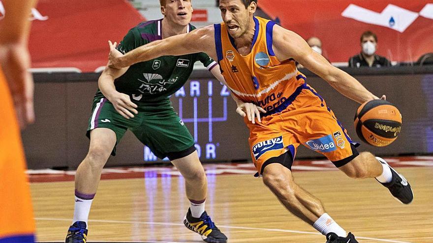 Van Rossom, ante Alberto Díaz, del Unicaja.