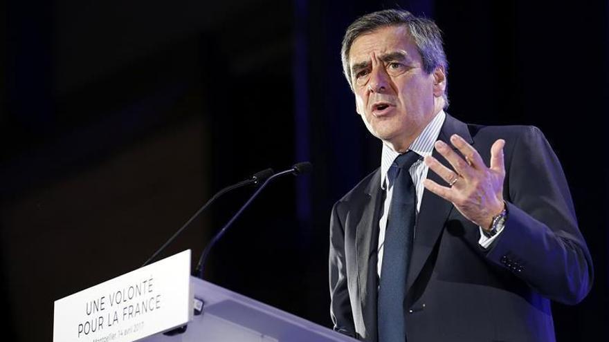 Fillon dice que tendrá la &quot;legitimidad&quot; para regenerar Francia si es elegido