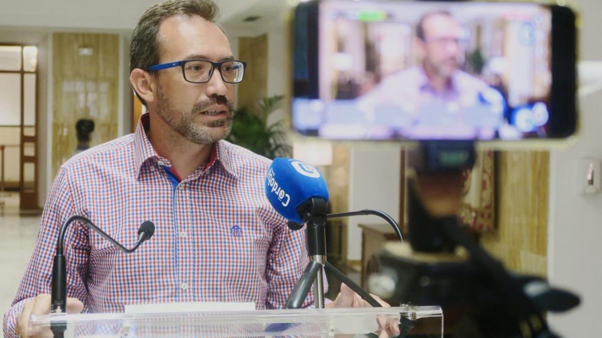El PSOE denuncia la suciedad y abandono que sufre Córdoba