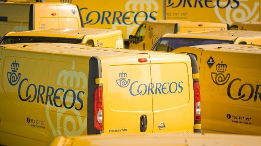 Camiones de correos.