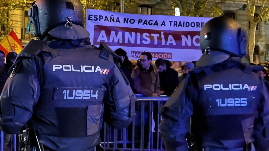 Un detingut per desordres i dos policies ferits en la vuitena nit de protestes contra l&#039;amnistia a Madrid