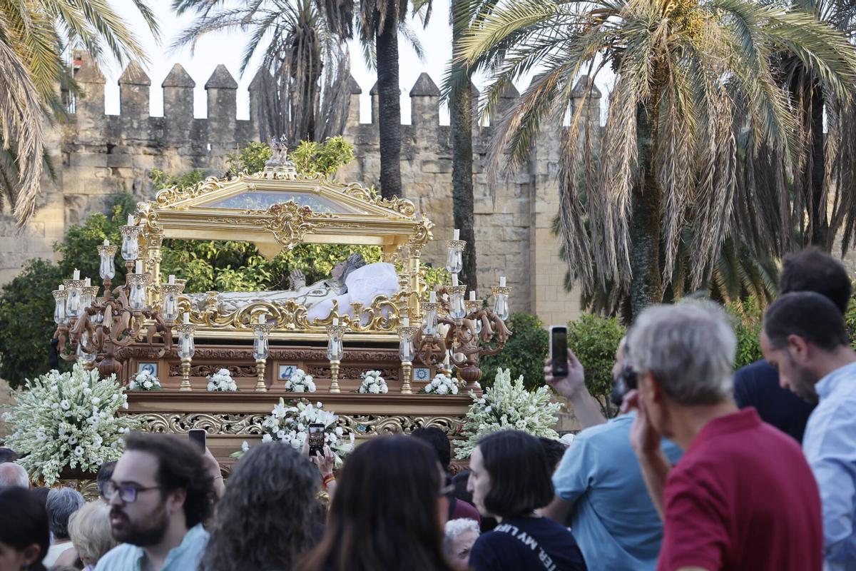 La Virgen del Tránsito recorre las calles de Córdoba La Virgen del Tránsito recorre las calles de Córdoba