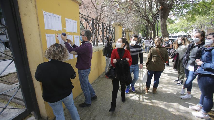 Los futuros médicos se la juegan: &quot;En el MIR hay mucho estrés&quot;