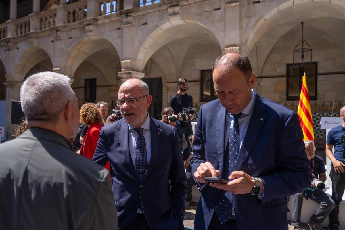Acto de firma del Pacte Nacional per la Llengua