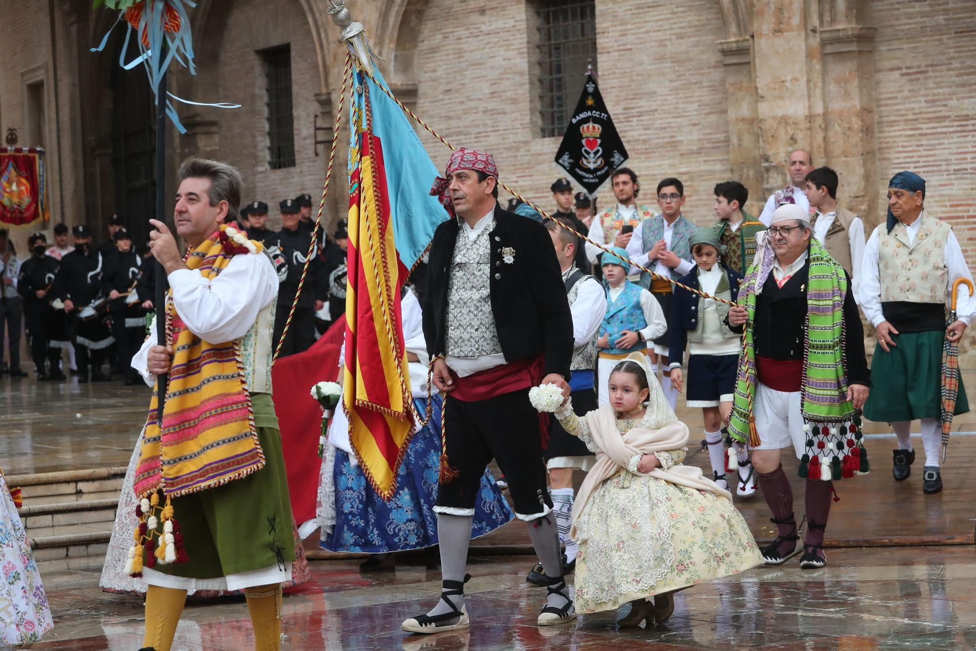 Búscate en el primer día de ofrenda por la calle de la Paz (entre las 15:30 a las 17:00 horas)
