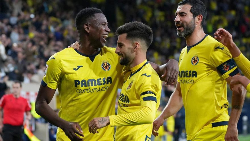 La crónica del Villarreal-Rayo | Baeningham se meriendan al Rayo y mantiene vivo el sueño europeo (3-0)