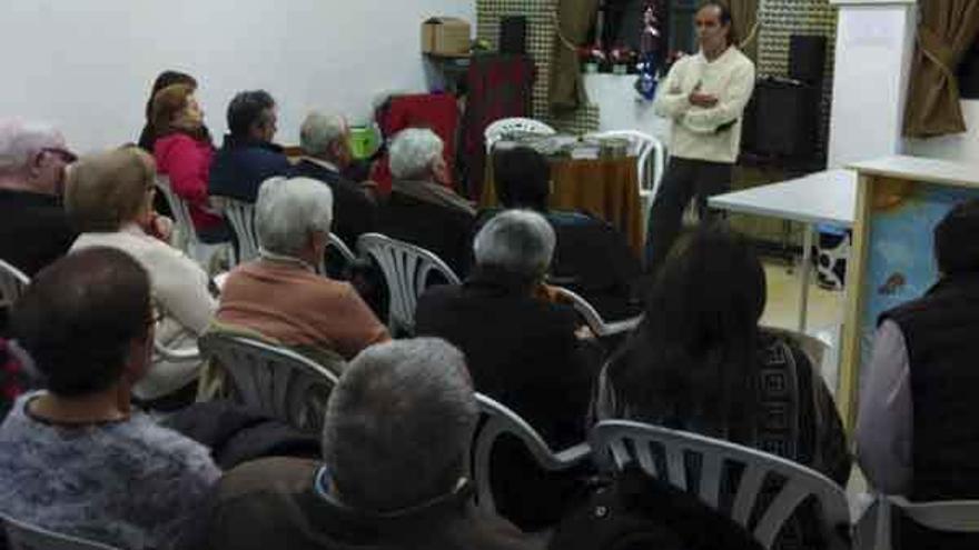 Presentación del libro de Emilio Castro.