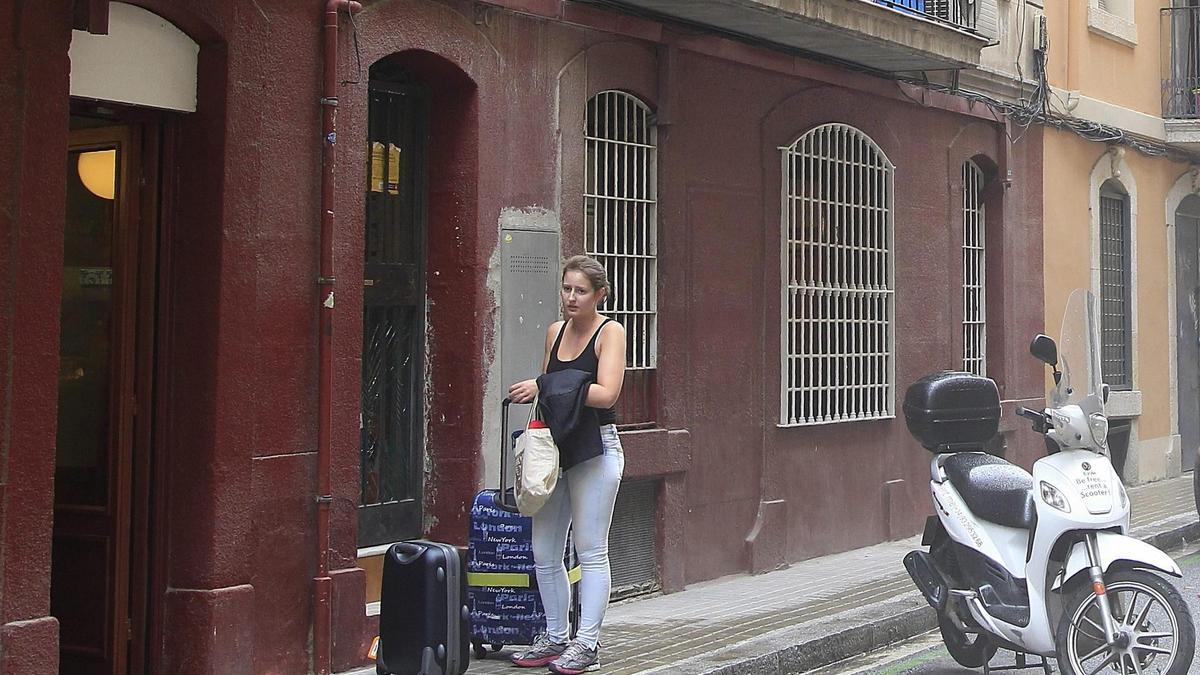 El Supremo avala el veto de los pisos turísticos en los edificios que ...