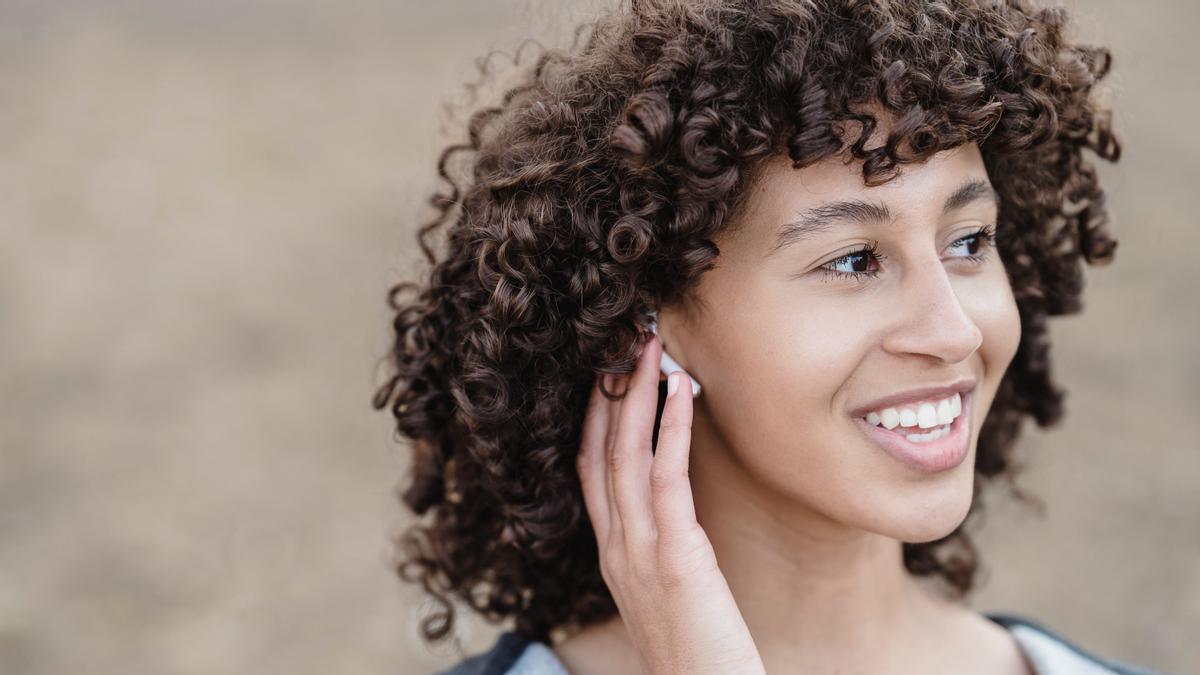 Lidl vuelve a la carga contra Apple con estos auriculares de botón  bluetooth de 20 euros