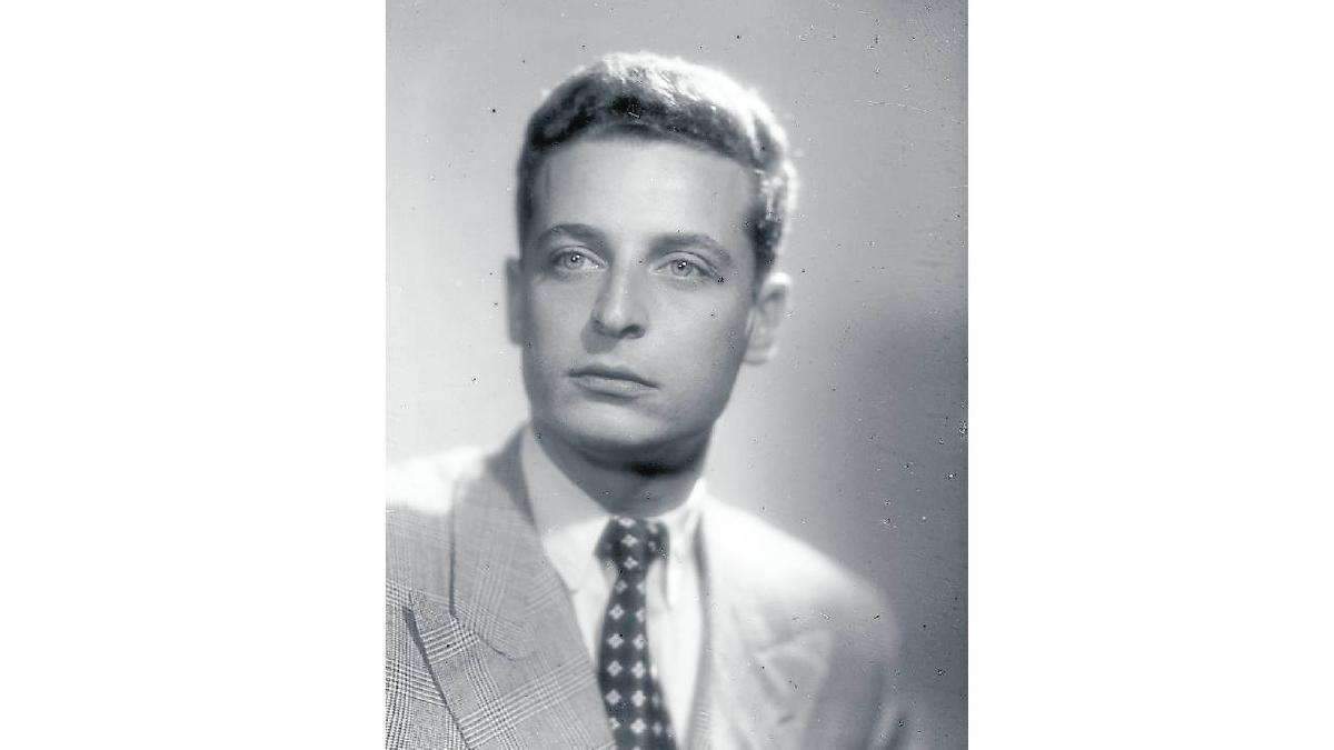 Retrato de juventud de Alfredo Kraus.