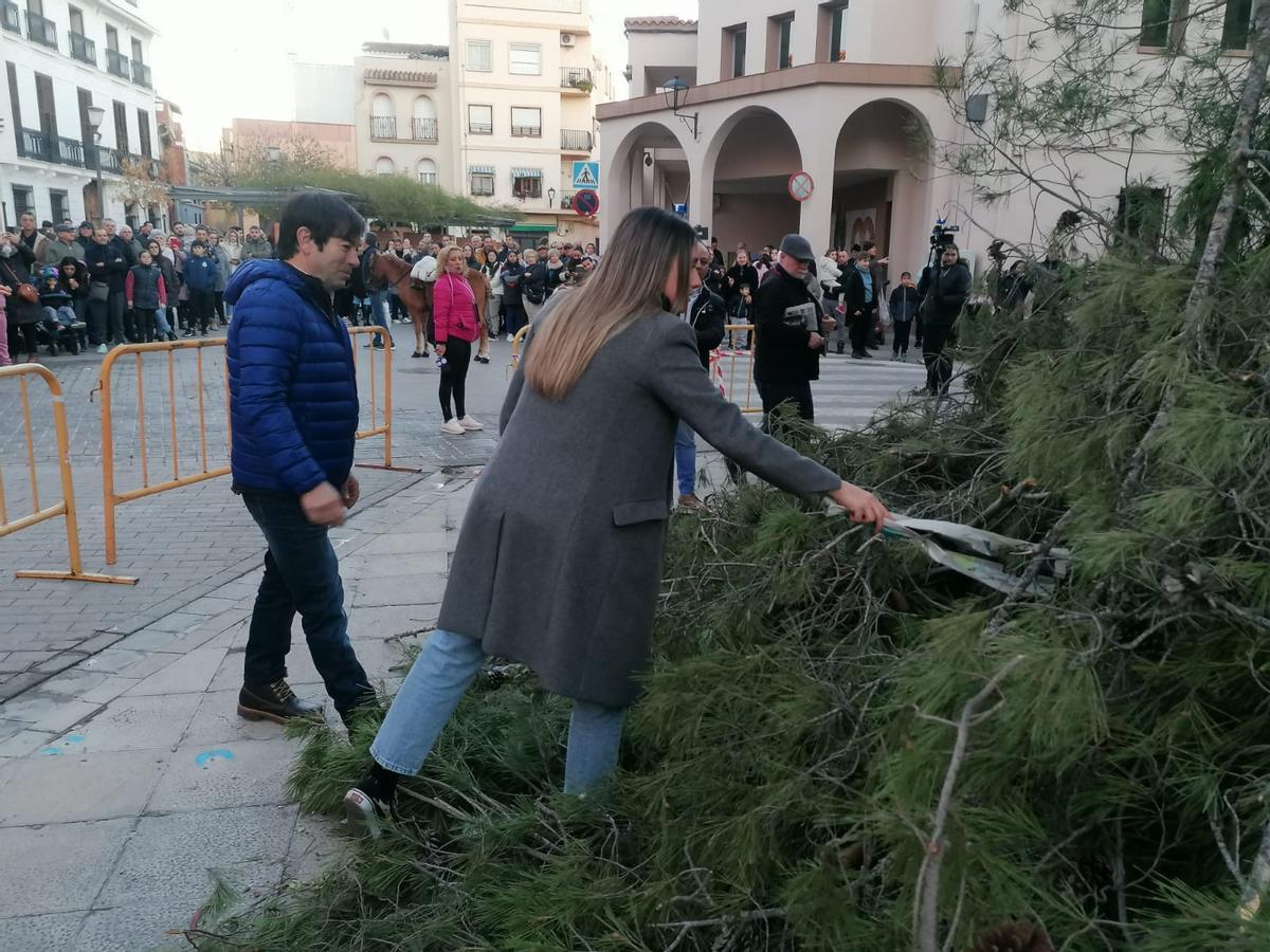 La Vall recupera su multitudinario pasacalle de Sant Antoni