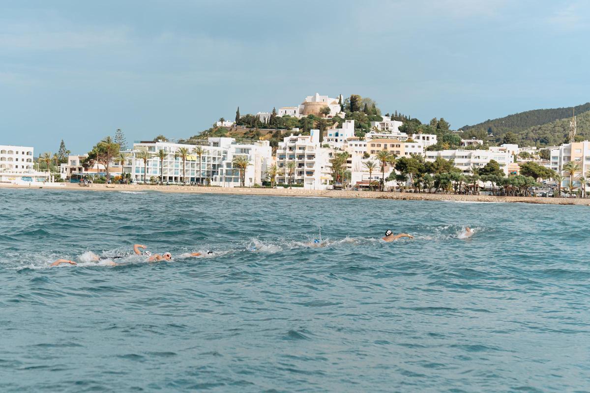Imágenes de la Copa del Mundo de Aguas abiertas en Santa Eulària