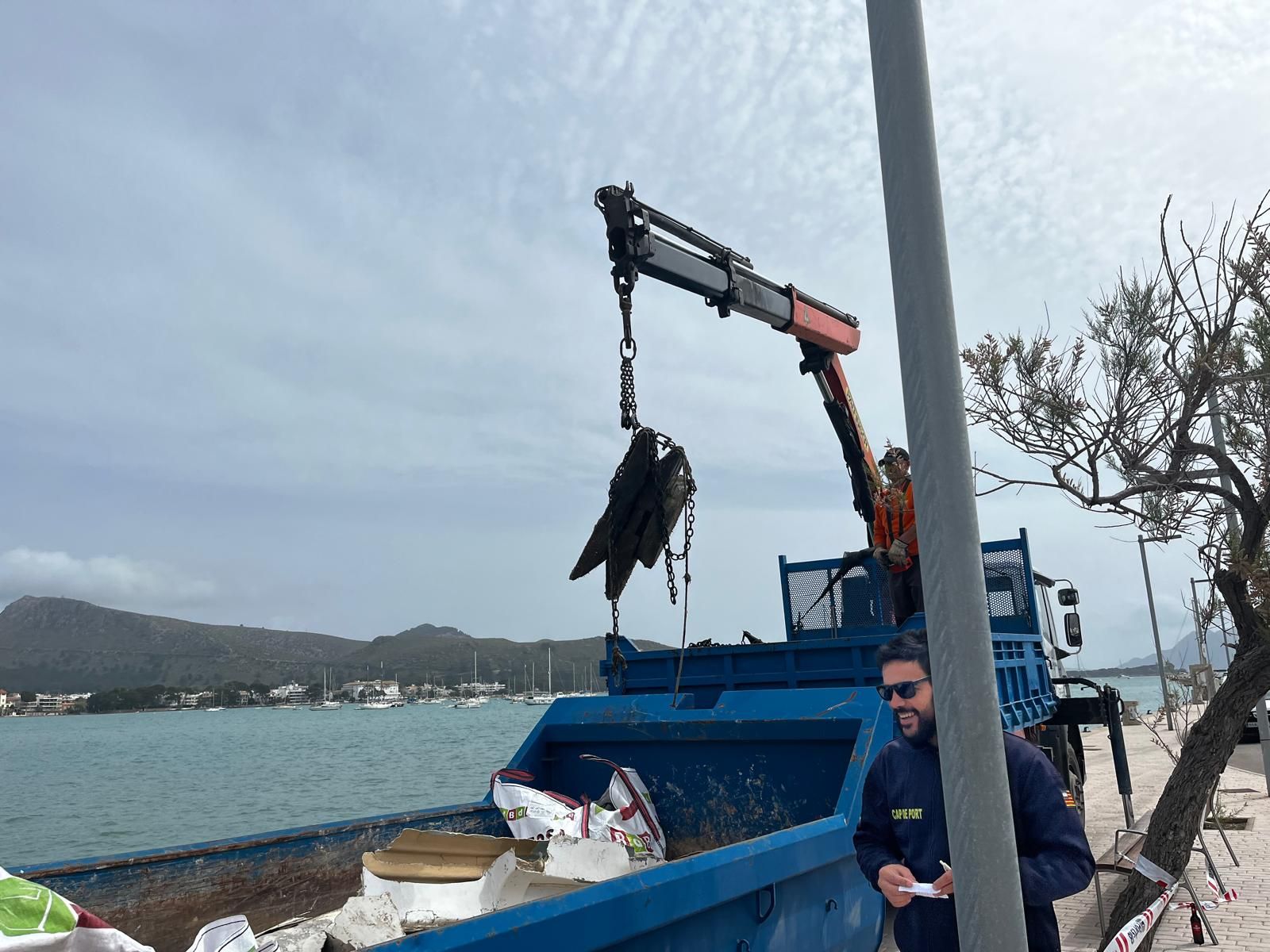 Así ha sido la limpieza comunitaria de la bahía de Pollença
