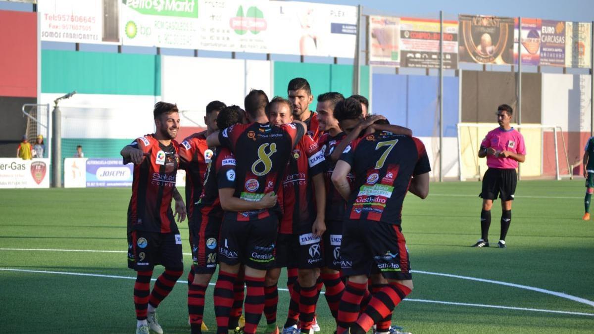 El Puente Genil quiere ganar lejos del Polinario