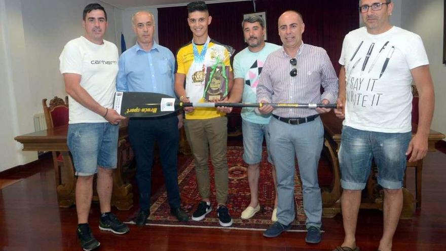 La recepción que tuvo lugar ayer en Vilanova a Manuel Fontán Señoráns. // Noé Parga