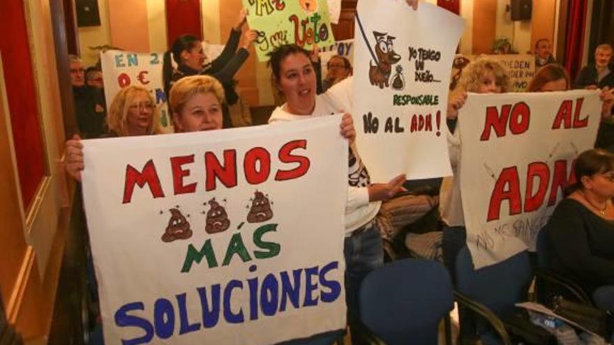 Nueva protesta contra el ADN canino