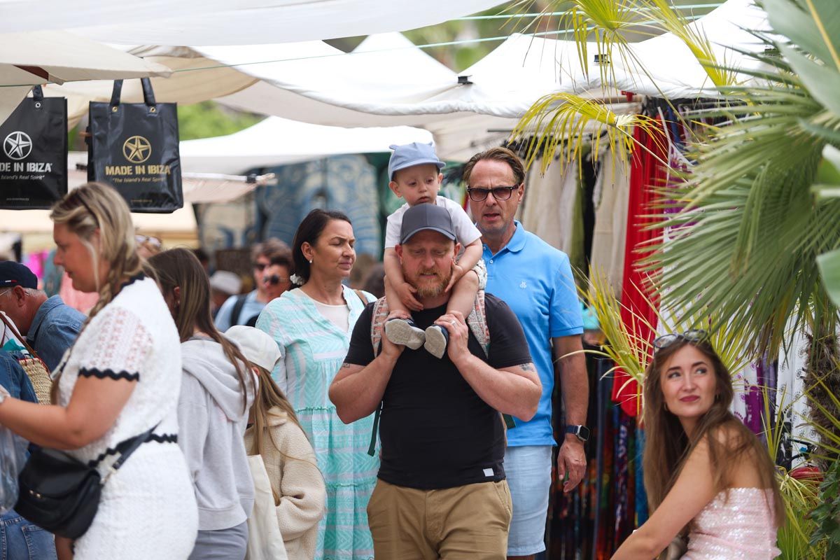 Galería: Todas las imágenes de la apertura del Mercadillo de Punta Arabí