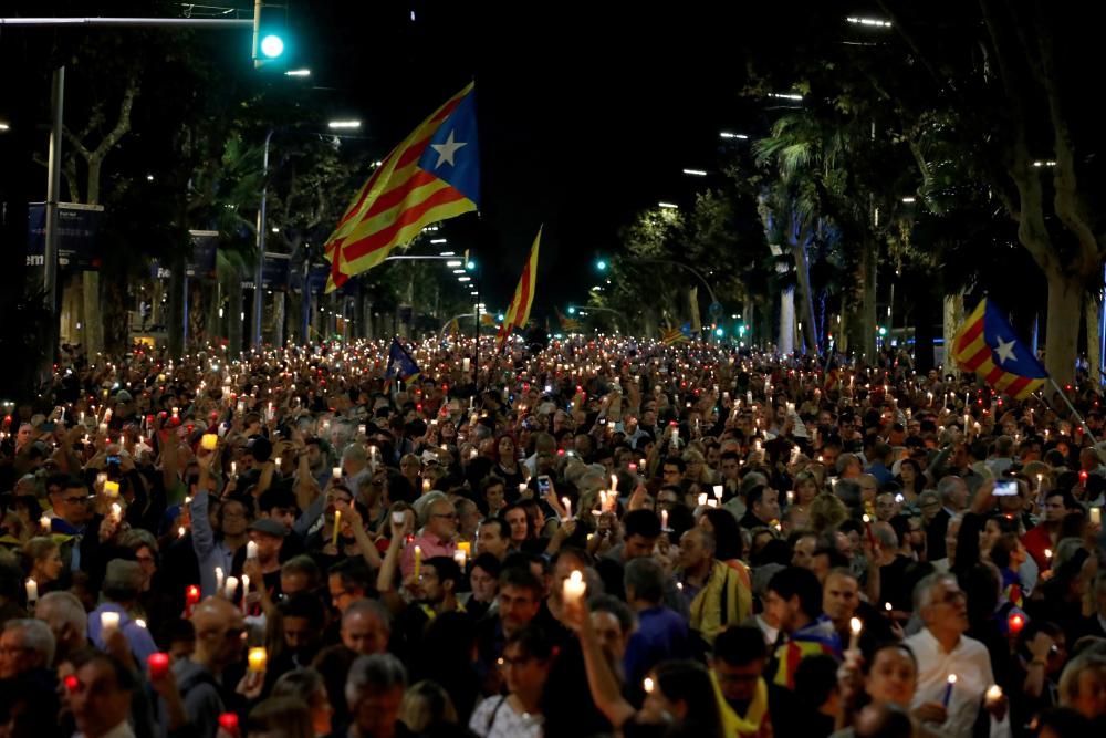 Concentración en Barcelona por la libertad de Sànchez y Cuixart