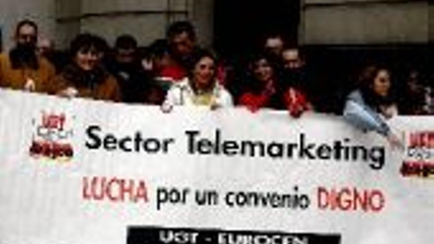 El telemárketing de Zaragoza se moviliza por una mejora salarial